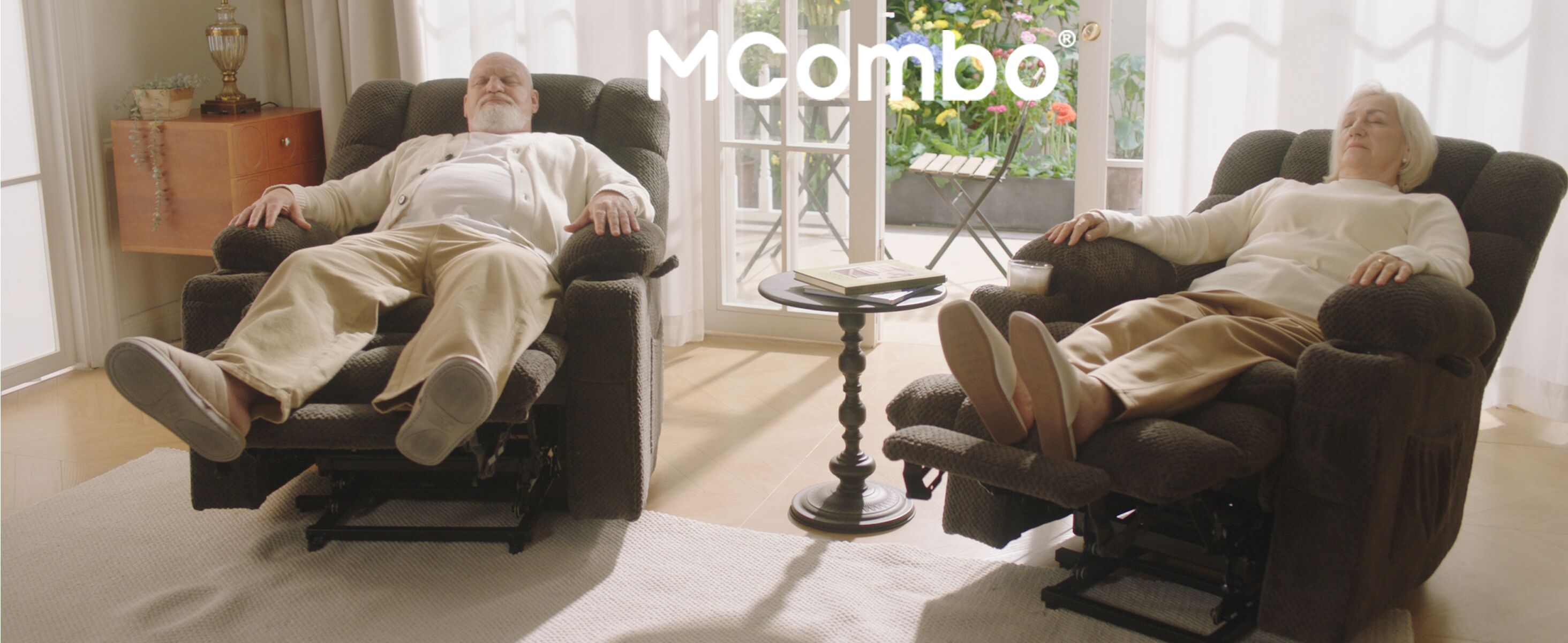 thumbnail video image 2 of MCombo 22.4" Seat Width Recliner, Lay Flat, Infinite Position, Dual Motor, Vibration and Heat, 2 of 10